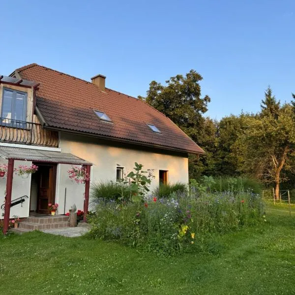 Ferienwohnung, nahe dem Faaker See, готель у місті Ledenitzen