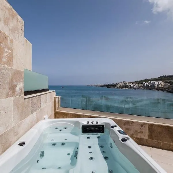 DuplexPenthouse seafront with hot tub by Homely, hotel a San Pawl il-Baħar