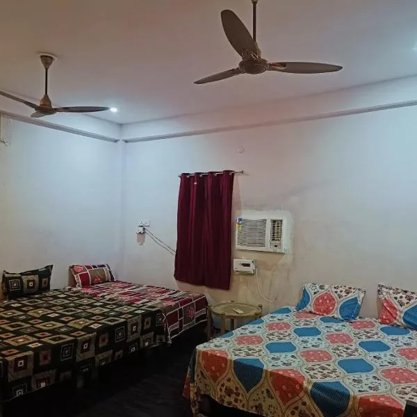 Shri Kashika Home Stay, hotel di Varanasi