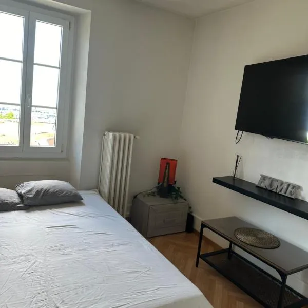 Appt Port lac, hotel v destinaci Lausanne