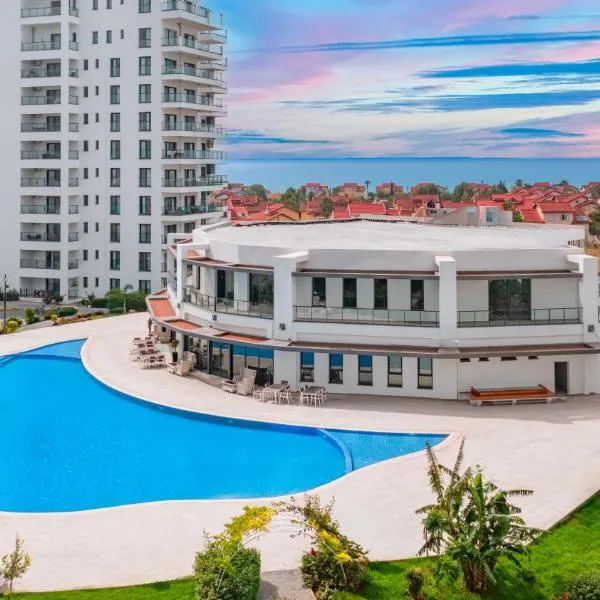 Caesar Blue Seaside Luxury Apartments, hotel in Gastria