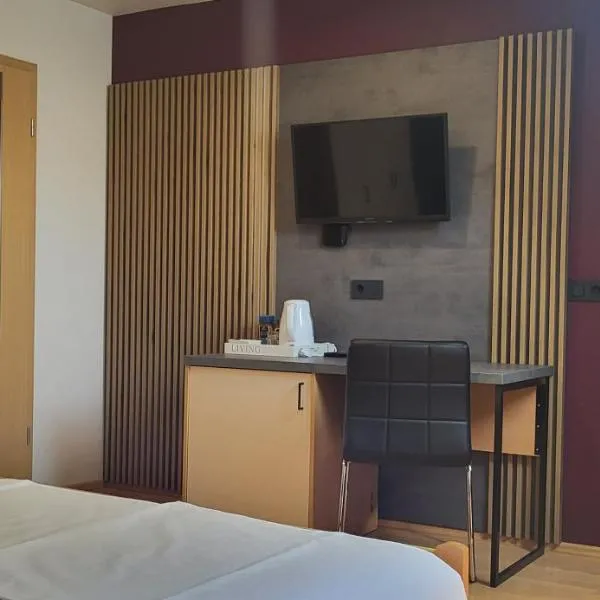 Rooms & Apartments Kepic, AIRPORT accomodation, hotelli kohteessa Cerklje na Gorenjskem