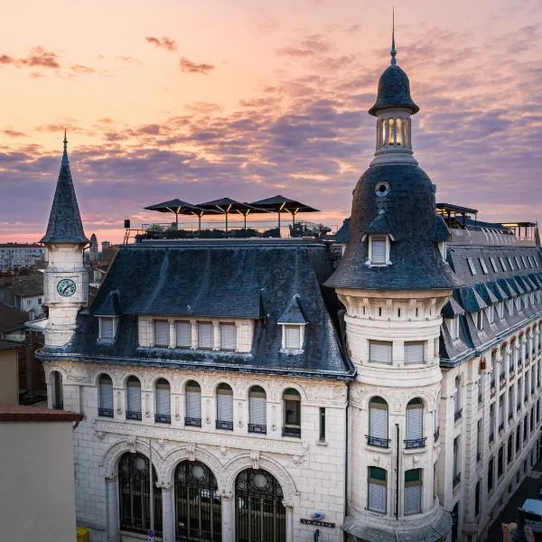 HÔTEL & SPA Panorama 360, hotel v destinácii Mâcon