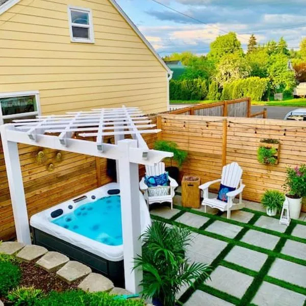 Private New Garden Apartment W Hot Tub, hotel v destinaci Camas