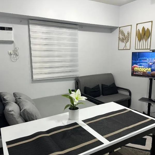 Staycation at Amaia Steps Altaraza - Fully Furnished Condo in SJDM, hotel v destinaci San Jose del Monte