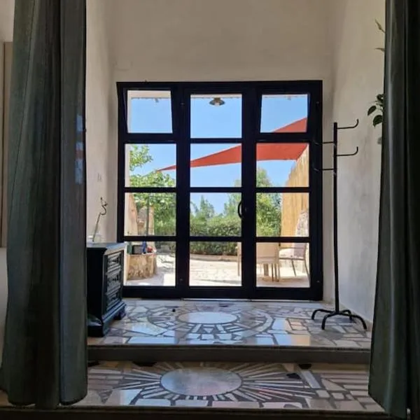Cisterna - Loft con giardino, hotel in Marina di Camerota