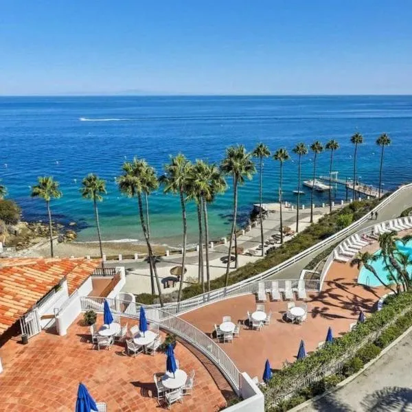 Lux Oceanfront Villa With Breathtaking Views, hotel v destinaci Avalon