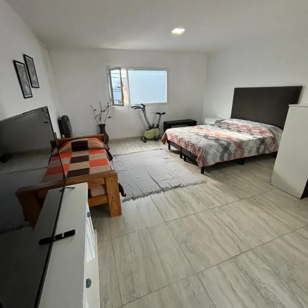 Amanecer Rio Limay, hotel v destinaci Plottier