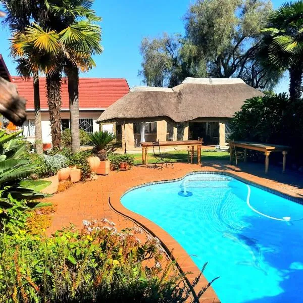 Sun and Stars, hotel in Benoni