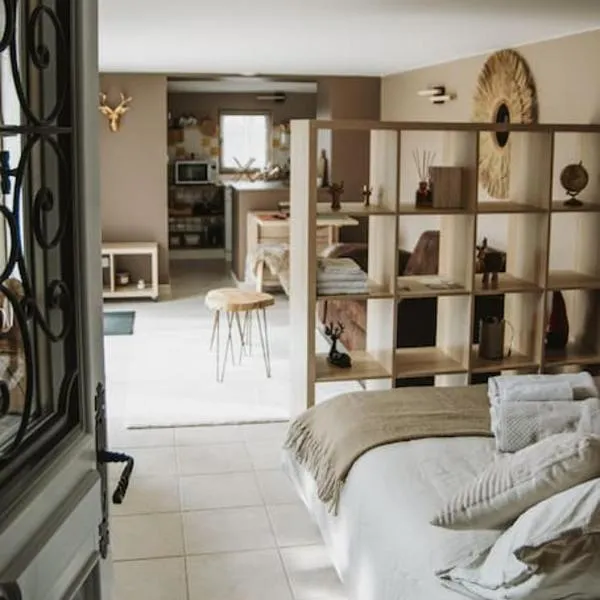 Petite maison cosy Chez Georges, hotel v destinaci Auxonne