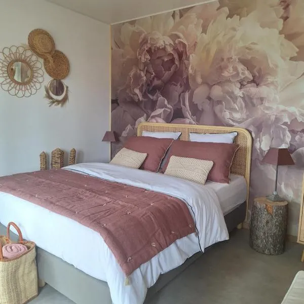 Villa Sisyphe TINY HOUSE" la Odette" โรงแรมในเลอ โตโรเนต์