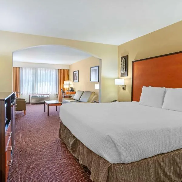 Best Western Cascade Inn & Suites, hotel en Troutdale