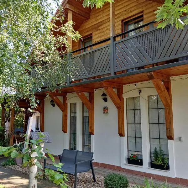 Kőszeghegyalja Vendégház, hotel v destinácii Horvátzsidány