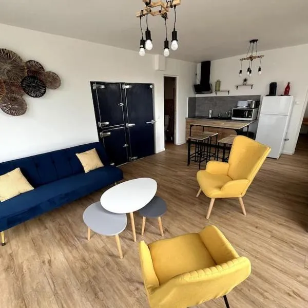 Appartement avec belle vue, hotel v destinaci Ouzouer-sur-Trézée
