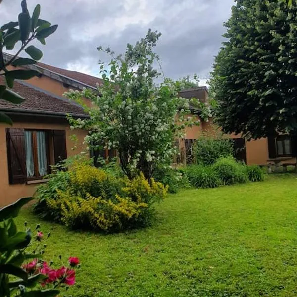 Le gîte des Francs Bourgeois, hotel in Givry-en-Argonne