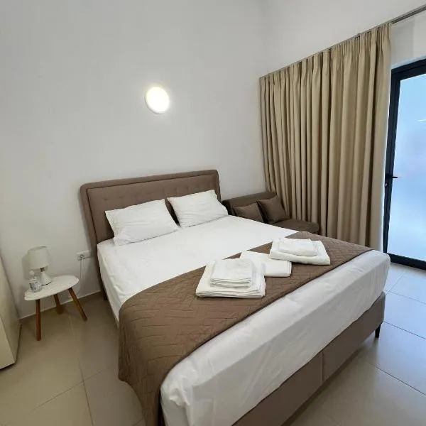 Sun's Suites, hotel v destinaci Asproválta