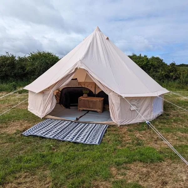 Nolton Coast Bell Tents, hotel v destinaci Haverfordwest