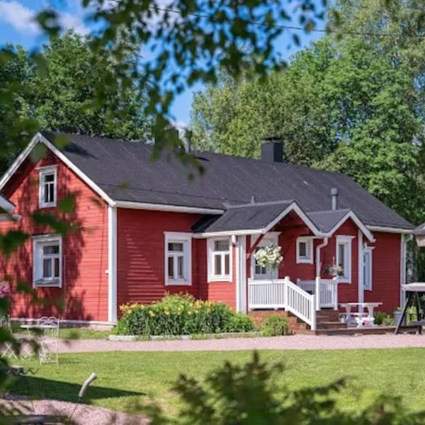 Hirsitalo Uusi-Keränen, hotel in Laitasaari