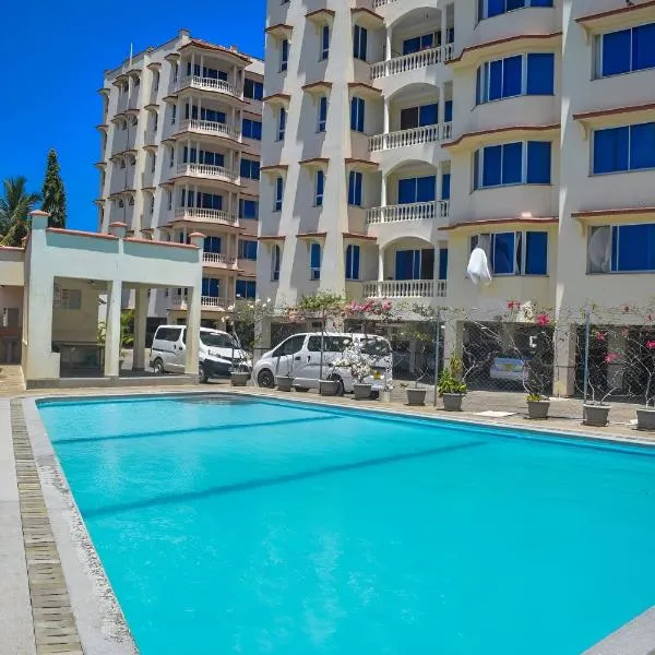 Cozy 3BR Seaview Pentahouse in Nyali, Mombasa, hotel v destinaci Frere Town