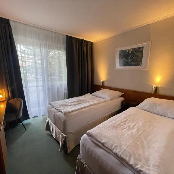 BusinessHotel Am Peetzsee Grünheide, hotel in Schlangenluch