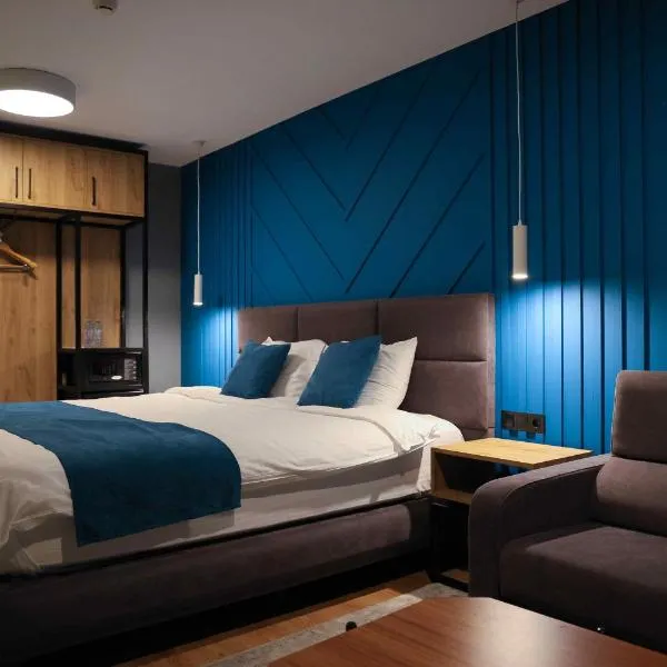 PREMIUM Hotel, Mediterranean Food & Mezze Bar, hotel en Momchilgrad