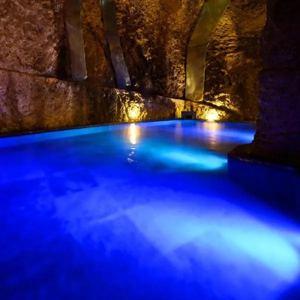 Noto Hyakurakusou, hotel v destinaci Ogi