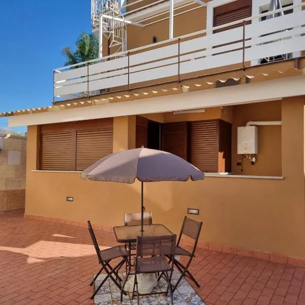 Vida Loca -Appartamento vicino aereporto e 200mt spiaggia, hotel v destinaci Carini