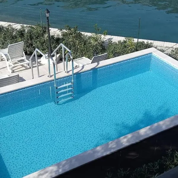 Apartment Marija, hotel i Risan