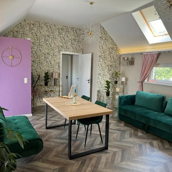 Wellarom Szalon, hotel v destinaci Vonyarcvashegy