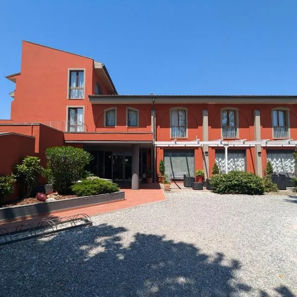 Hotel Carignano, hotel v destinaci Lucca