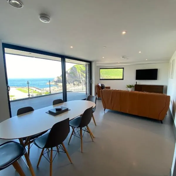 3 The View apartments Ilfracombe - Hot Tub, Parking, Lift, EV, hotel in Ilfracombe