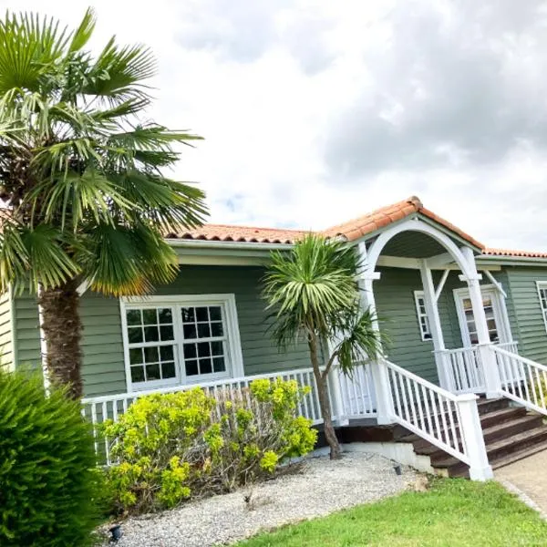 샨토네에 위치한 호텔 Un petit bout de Louisiane chambre d'hôtes avec Piscine et Petit Déjeuner