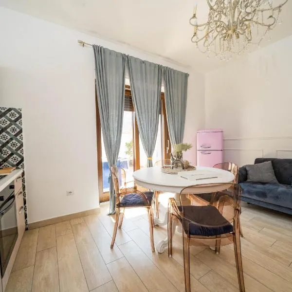 Vesuvius Apartament – hotel w mieście Scafati