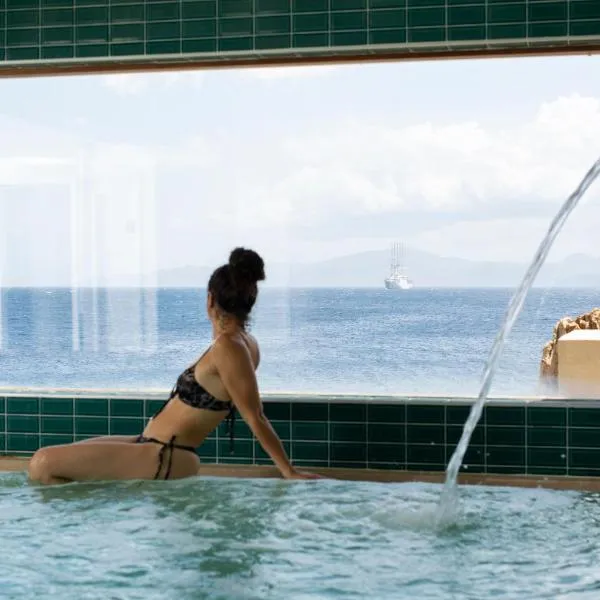 Hotel La Pietra Restaurant & Spa, hotel in LʼÎle-Rousse