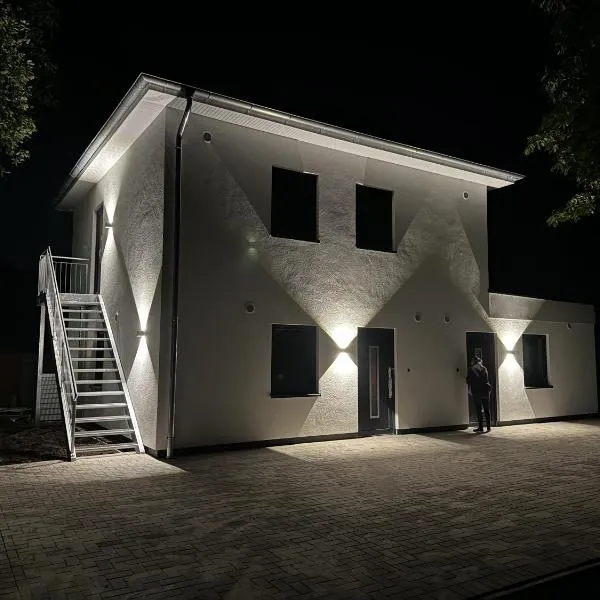 Haus Dünenweg, מלון באכים