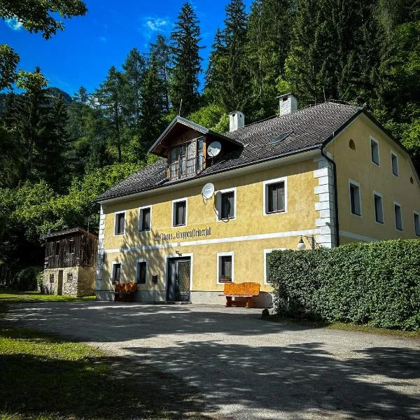 Groppenstein Apartmanház, hotel sa Obervellach