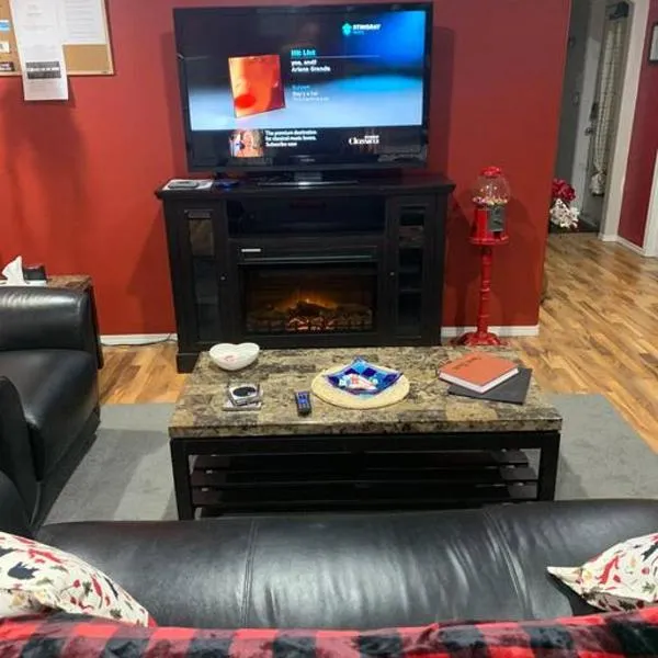 Cozy Lodge Suite, hotel v destinaci Sylvan Lake