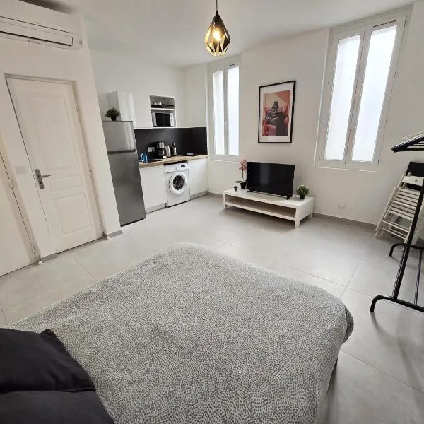 GregBnb - Studio 22m2 - Climatisé -10min Gare - 2, hotel in Toulon