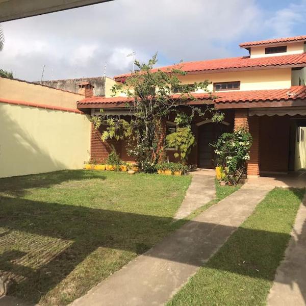 Casa espaçosa a 500 m da praia