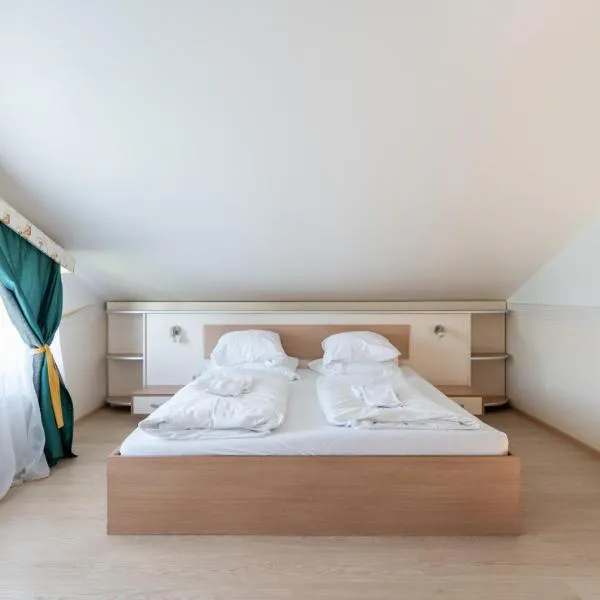 FarawayHomes Aparthotel Near Vienna Airport - Anytime Self Check-In, Hotel in Bruck an der Leitha