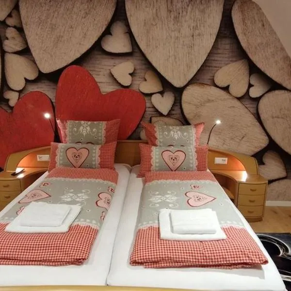 Renatas Ferienwohnung ISABEL, hotel v destinaci Sasbachwalden