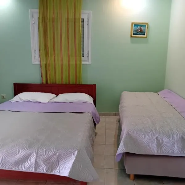 Valta's Room 3, hotel Páleroszban