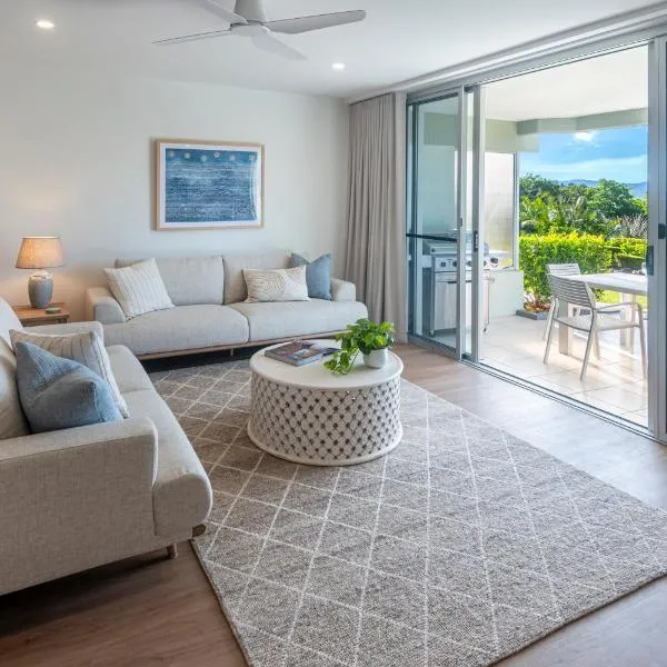 Lagoon Beachfront Lodge 006 on Hamilton Island by HamoRent, hotel in Hamilton Island