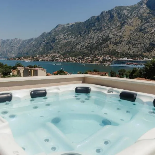 Marea DeLuxe Apartments, hotel in Kotor
