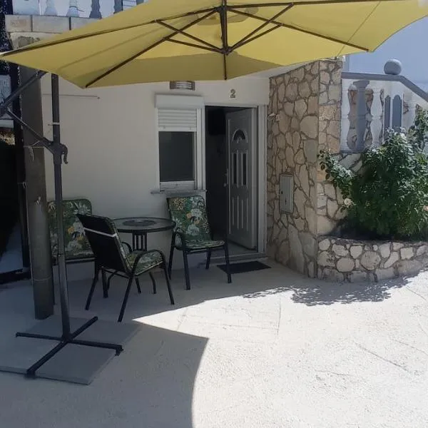 Apartman Tina 2, hotel v destinaci Ražanac