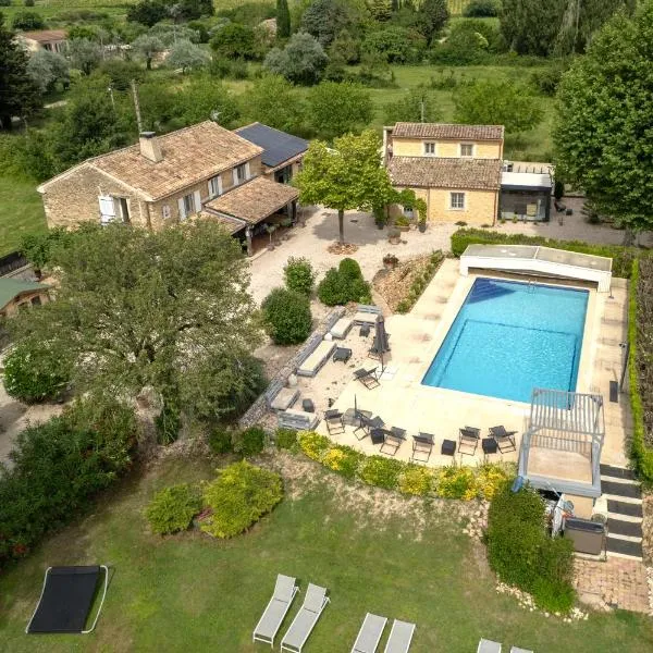 chambres d hotes Le Mas Julien piscine chauffée adult only, hotel u Orangeu