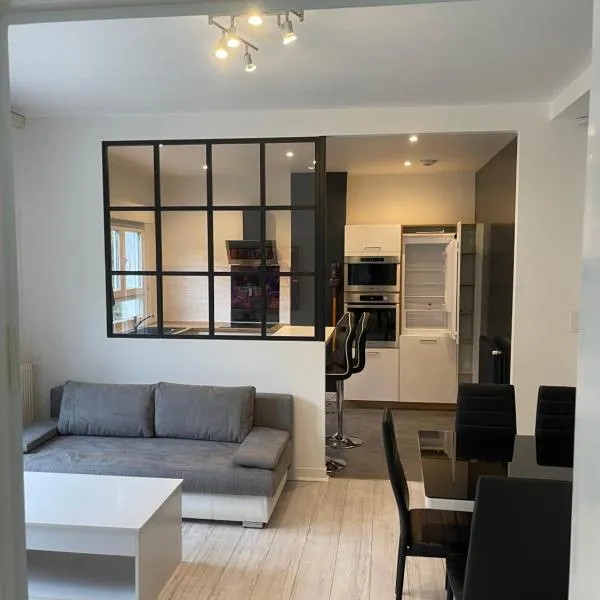Appartement proche de Tours, hotel v destinácii Saint-Avertin