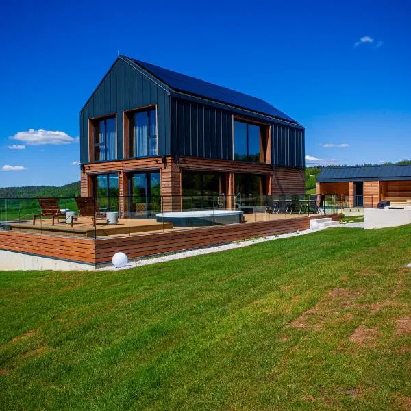 Bieszczady , Sadyba na Lipowcu, hotel v destinaci Stężnica