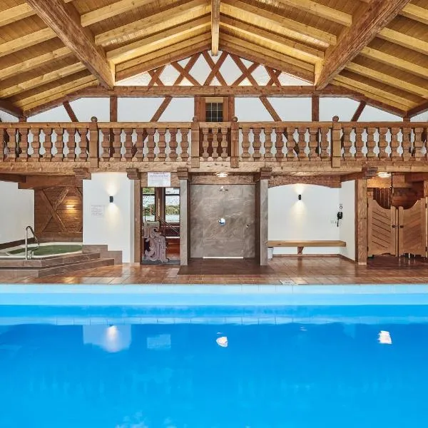 Aktivhotel & Gasthof Schmelz Ihr Urlaubs Hotel in Inzell mit Wellness Hallenbad, Alpensauna & Dampfbad, hotel v destinaci Inzell