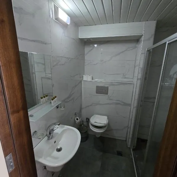 Gül Otel, hotel v destinaci Belek